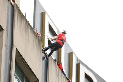 NICHS Abseil 043