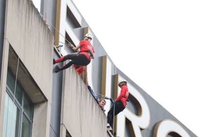 NICHS Abseil 067
