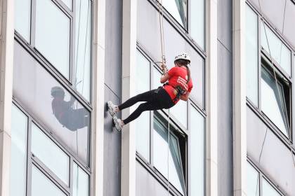 NICHS Abseil 090