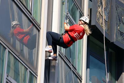 NICHS Abseil 86