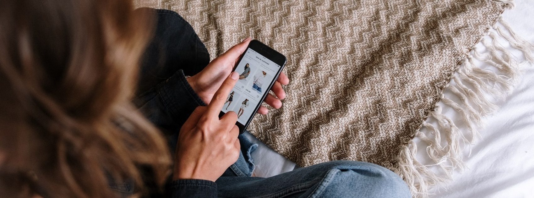 Online Shopping Hero 1220x440